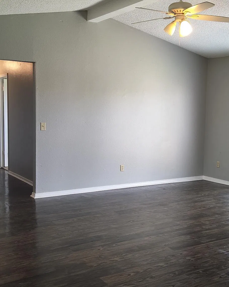 3 bed, 1484 sqft, $1,600 — Photo 4