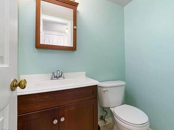 5th image of 4012 Richard Lee Ct
