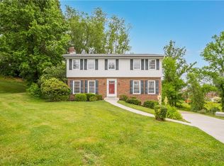 1106 Rial Dr, Bethel Park, PA