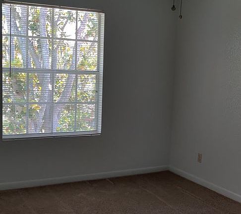 5th image of 11526 Westwood Blvd APT 734