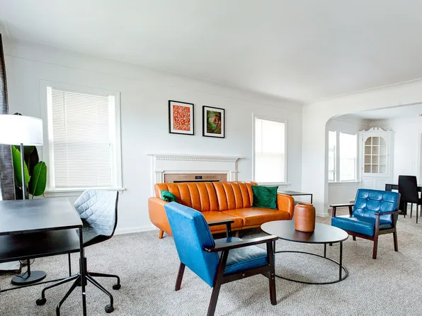 13660 Cedar Rd #2, Cleveland, OH 44118