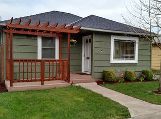 260 E Clarendon St, Gladstone, OR