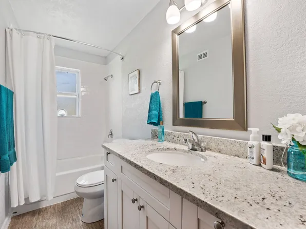 Indian River Shores Apartments