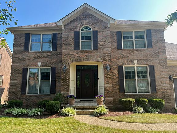 2nd image of 2413 Creekview Ct