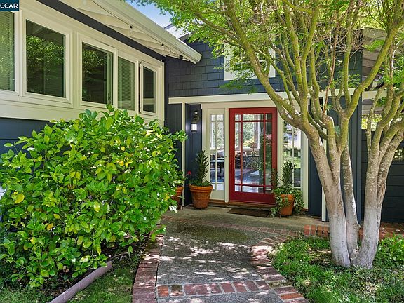5th image of 3620 Madrone Dr