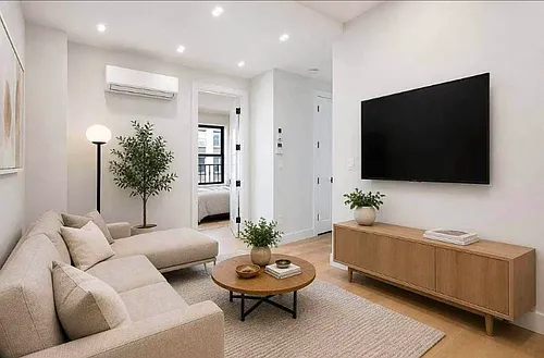 70 Greenpoint Ave #4R Photo 1