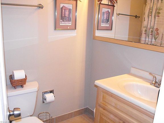 5th image of 125 Ivy Hill Ln #B-6