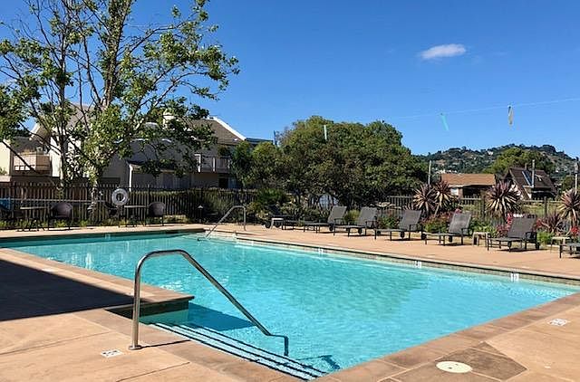 Community pool