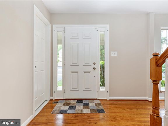 3rd image of 42833 Crowfoot Ct