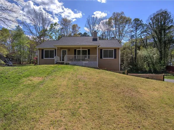 53 Lazy Water Dr SW, Cartersville, GA 30120