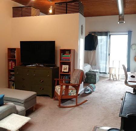 2nd image of 311 N Randolph St APT 3