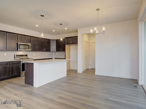 5th image of 1126 Butler Creek Ave
