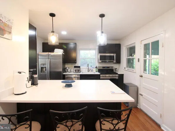 4009 Taney Ave, Alexandria, VA 22304