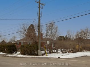 45 Capilano Dr, Ottawa, ON K2E 6G5