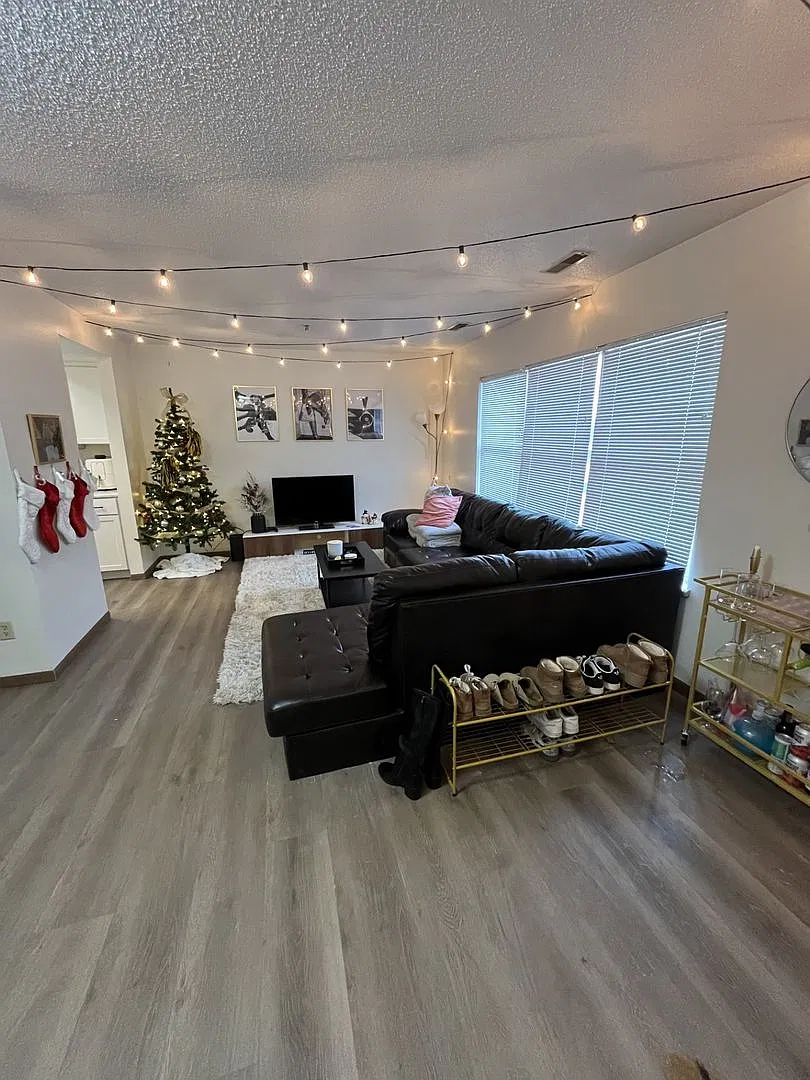 627 Iowa Ave — Photo 3