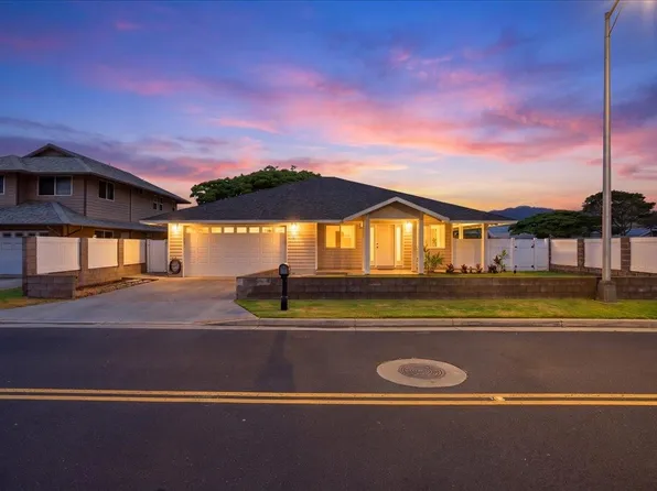 77 Kealohilani St, Kahului, HI 96732