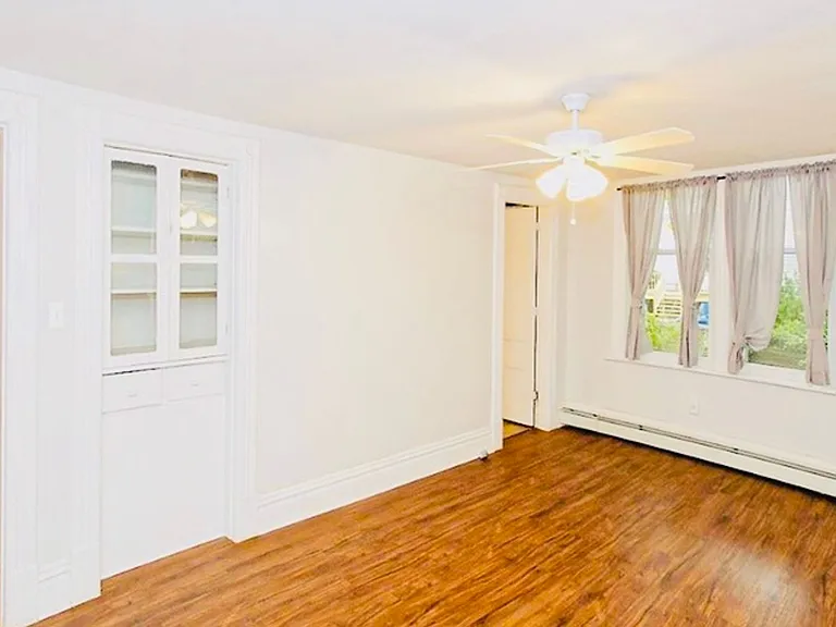 807 3rd Ave — Photo 7
