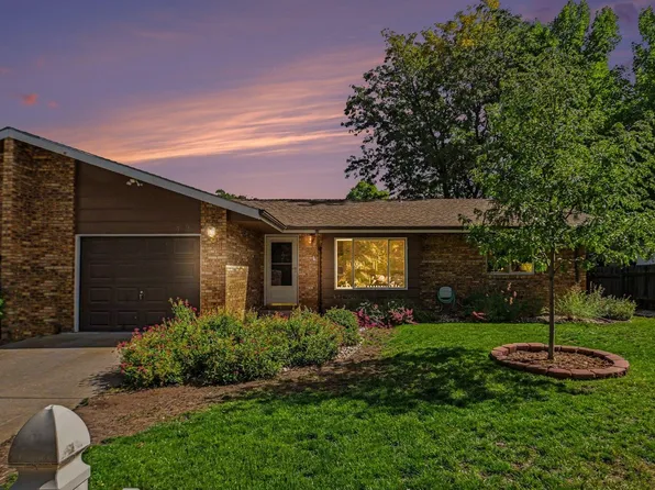 720 Ponderosa Dr, Fort Collins, CO 80521