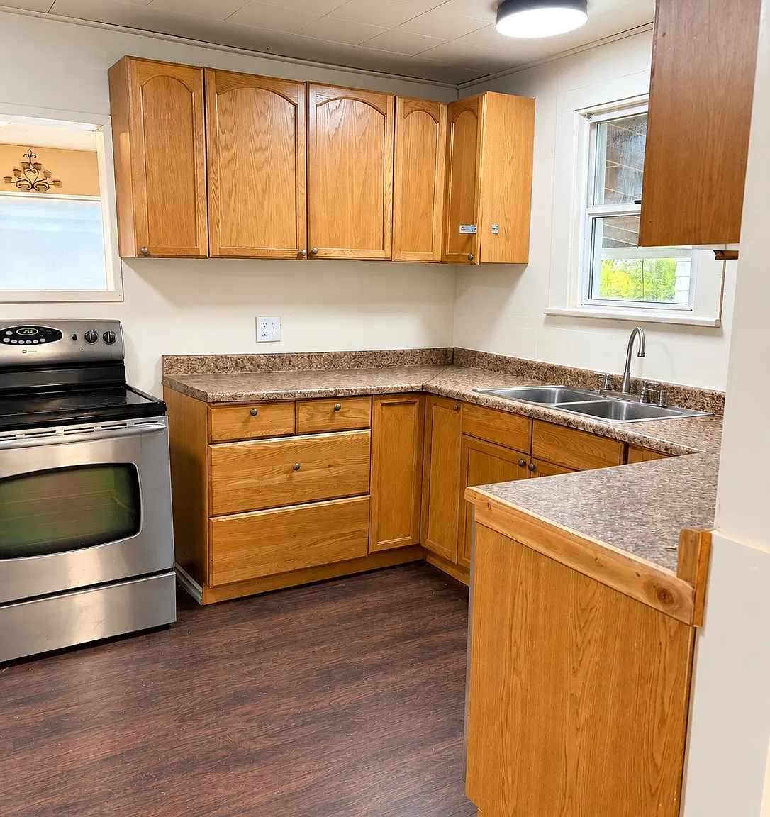 3 bed, 1312 sqft, $2,000 — Photo 2