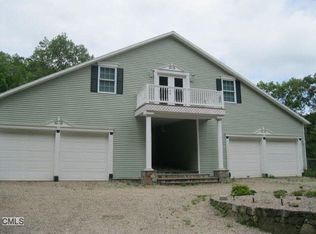 121 Pomperaug Trl, Southbury, CT 06488