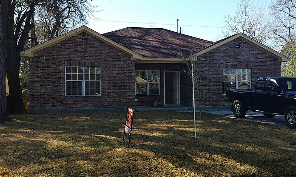 1st image of 8922 Oak Knoll Ln