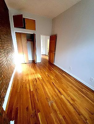 5th image of 220 Prospect Park W APT 2R