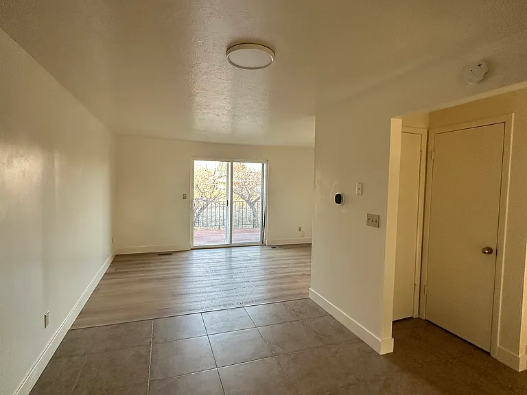 120 N 200 E #7 — Photo 18