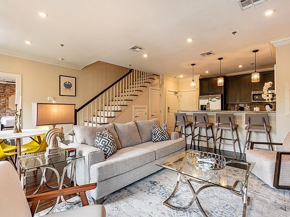 4th image of 508 Toulouse St APT 402