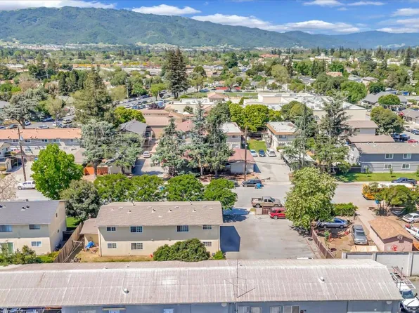 7240 East St, Gilroy, CA 95020