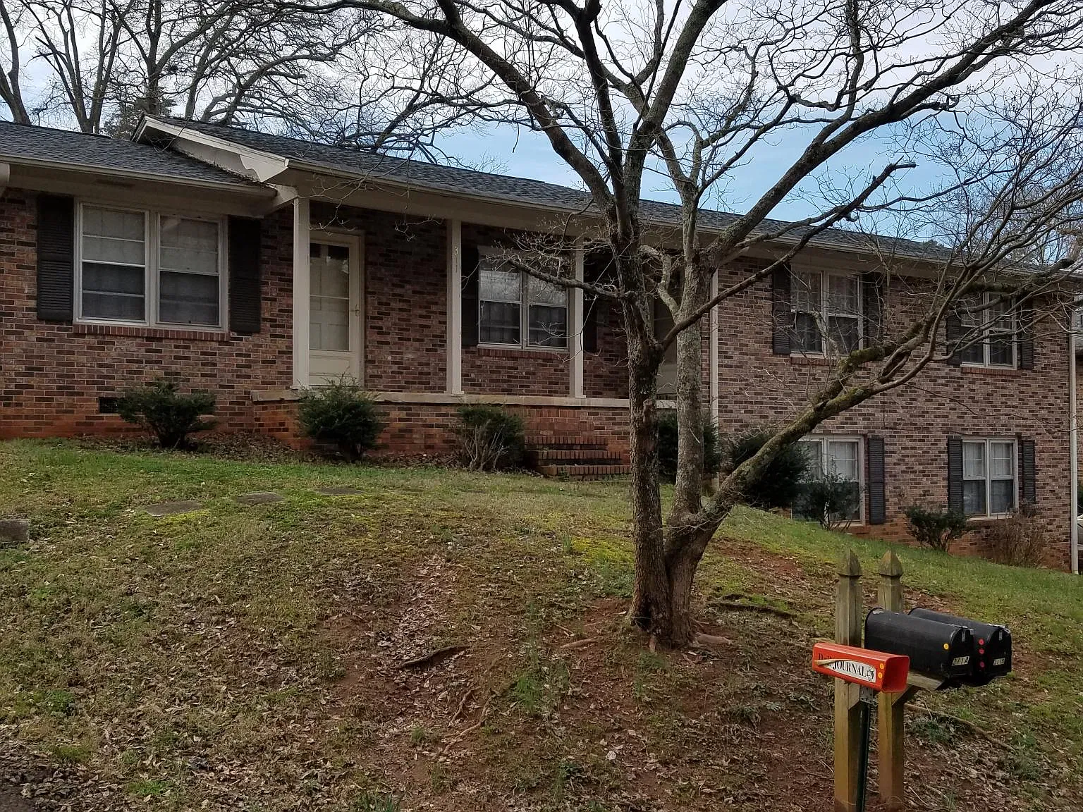2 bed, 881 sqft, $995 — Photo 1