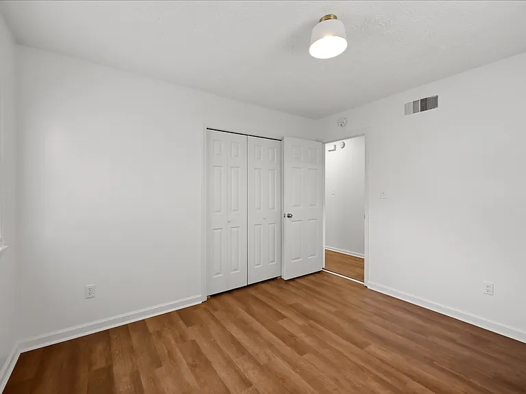 3215 Aqueduct Dr #B — Photo 13