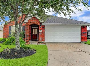 3015 Kings Isle Ln, Dickinson, TX 77539