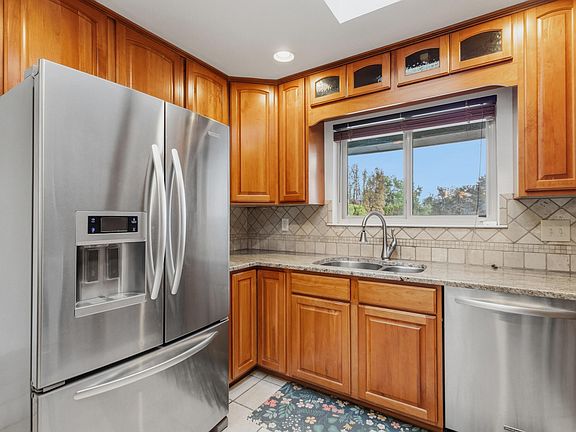 4th image of 4816 Baja Ct NE