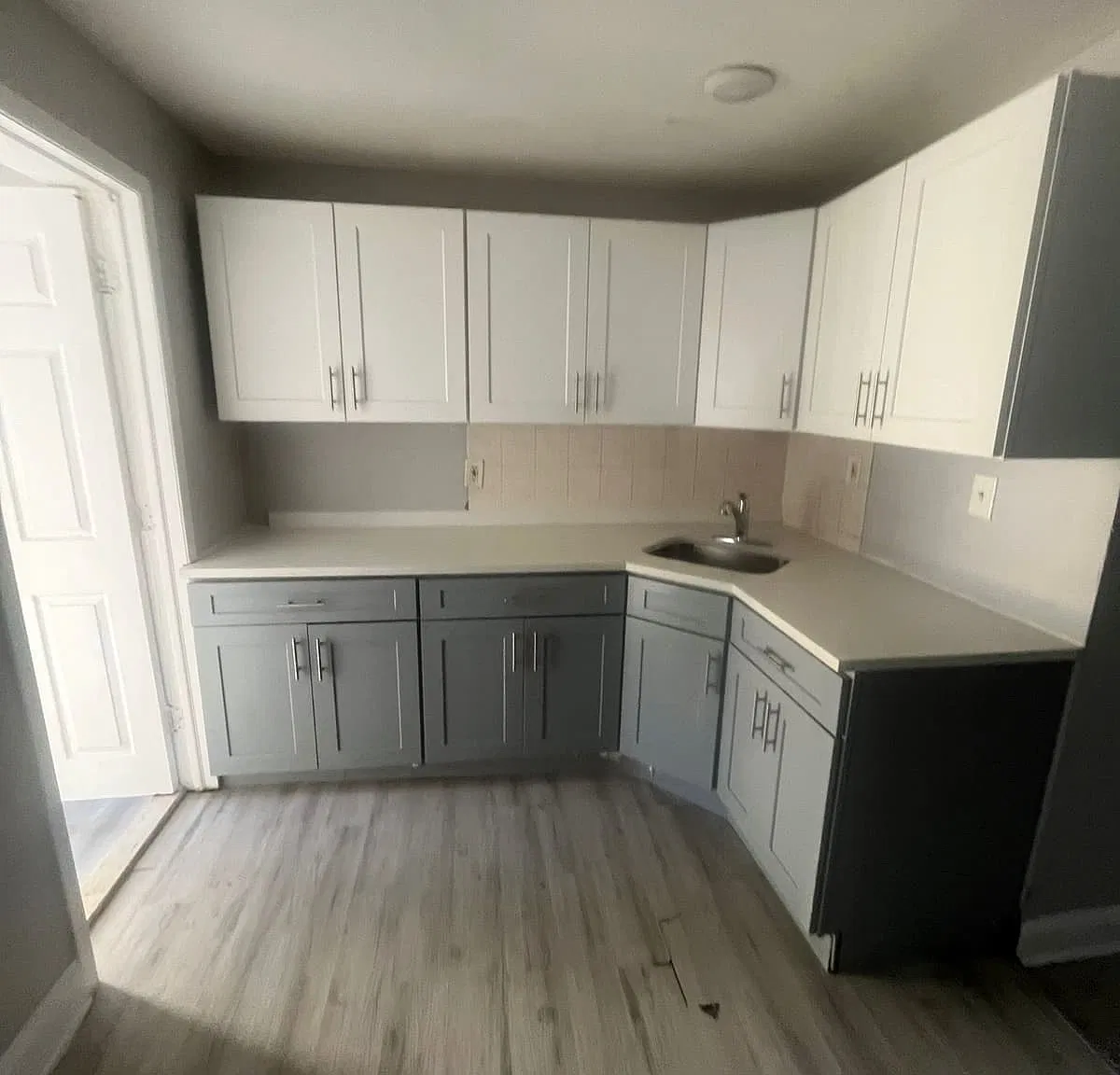 3 bed, $2,095 — Photo 4