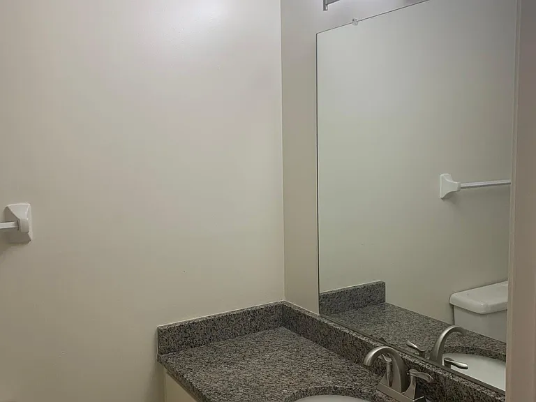 2118 Acklen Ave #107 — Photo 16
