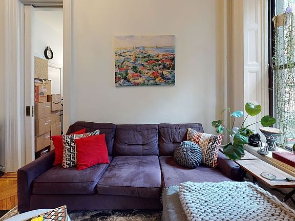 4th image of 344 W 87th St #2A