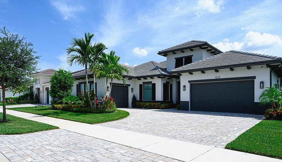 1st image of 9228 CORAL ISLES Circle