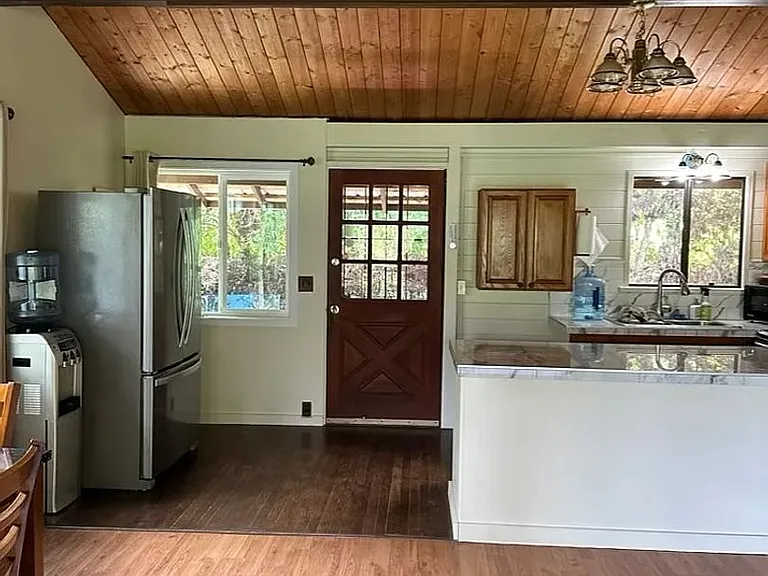 92-2027 Sea Breeze — Photo 2