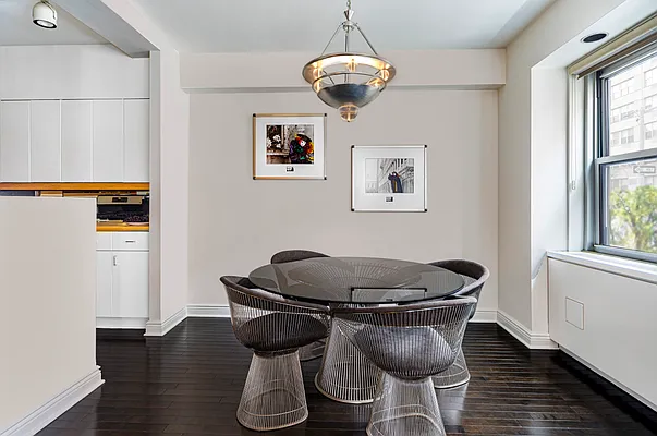 Sold by Compass | media 18