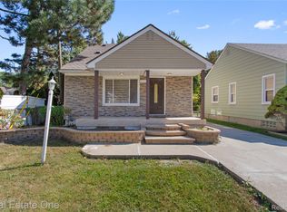 2631 Parker St, Dearborn, MI 48124