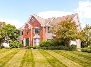 21755 Country Way, Strongsville, OH 44149