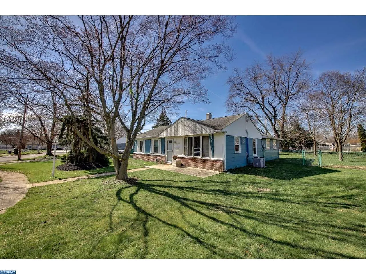 1401 Spencer Cir photo 1