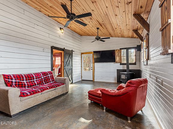 5th image of 365 County Road 38