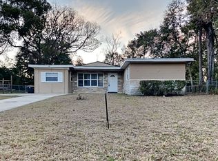 2236 Looking Glass Ln, Jacksonville, FL 32210
