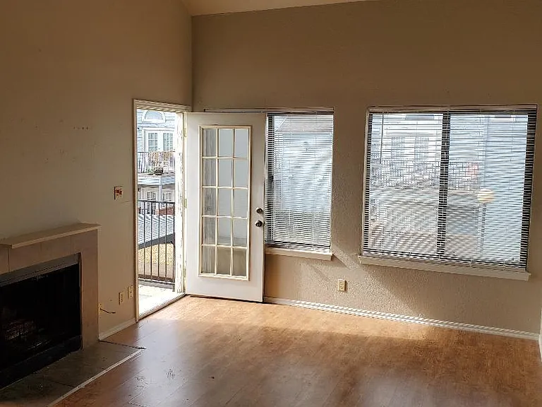 1808 E 66th Pl #D205 — Photo 3