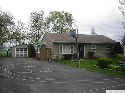 1st image of 33 Van Dyck St