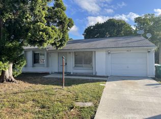 1905 SE Redwing Cir, Port Saint Lucie, FL 34952