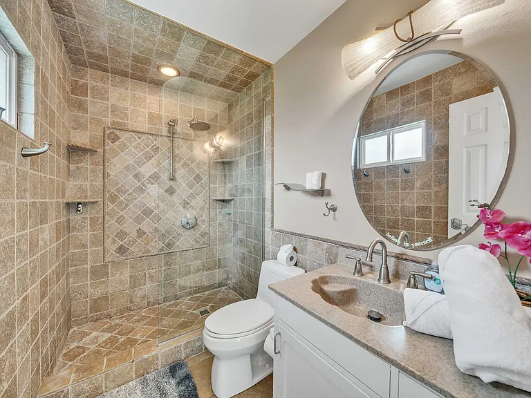 8251 Newman Ave — Photo 13