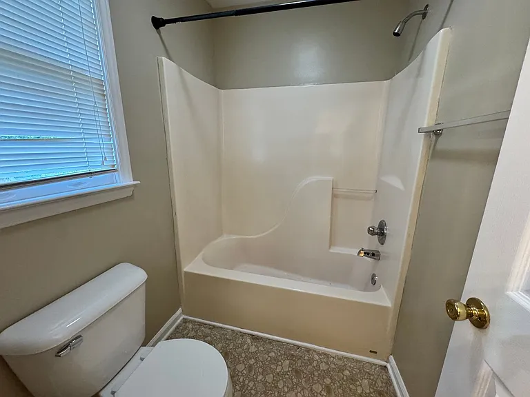155 Lorraine Dr — Photo 9