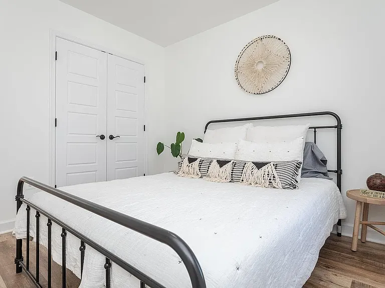 1360 Palomino Trl — Photo 35